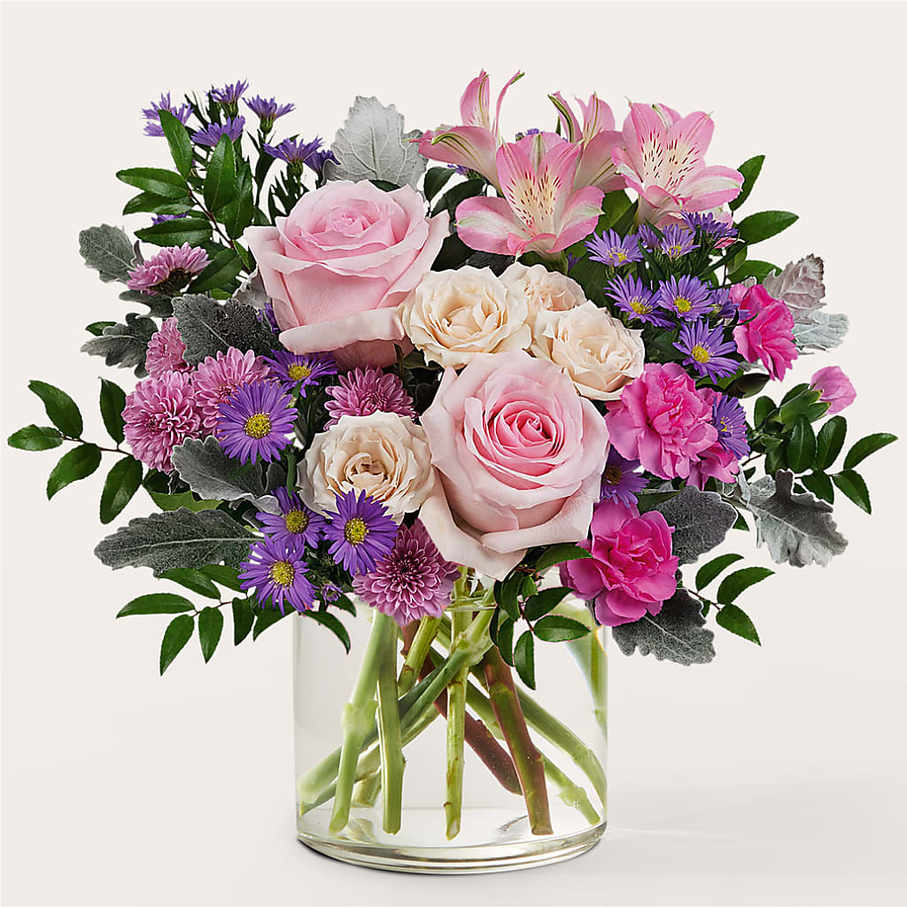 Light as a Feather Bouquet – Flowers By Helen, Forsyth GA