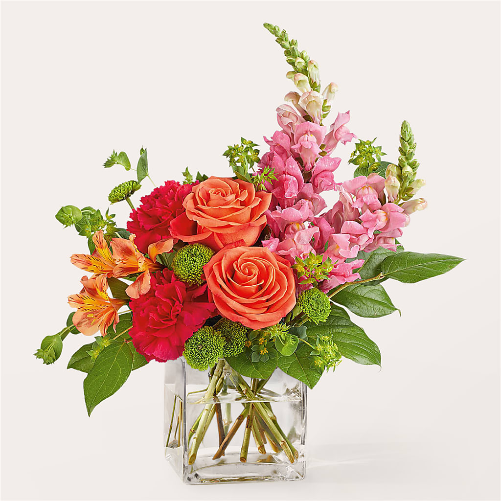 Cosmopolitan Bouquet – Flowers By Helen, Forsyth GA