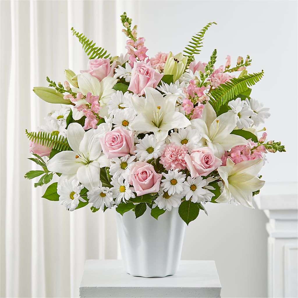 Soft Touch Tabletop Basket – Flowers By Helen, Forsyth GA