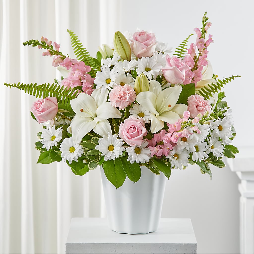 Soft Touch Tabletop Basket – Flowers By Helen, Forsyth GA