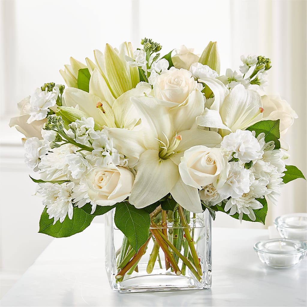 Gentle Breeze Bouquet – Flowers By Helen, Forsyth GA