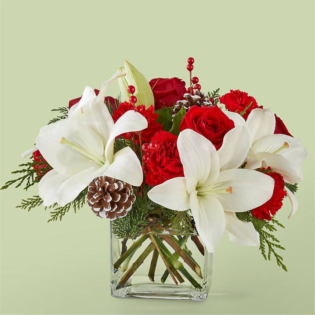 Glistening Icicles Bouquet – Flowers By Helen, Forsyth GA