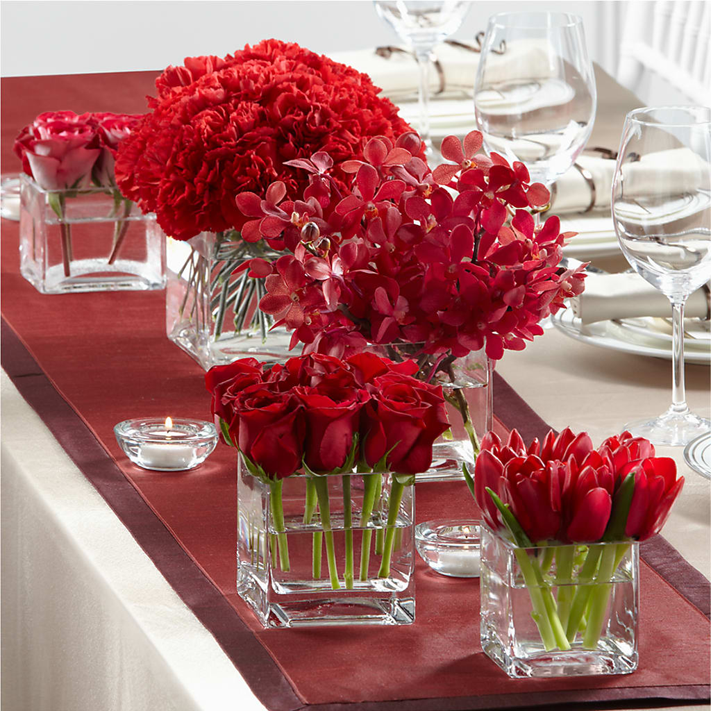 Modern Grace Centerpiece – Flowers By Helen, Forsyth GA