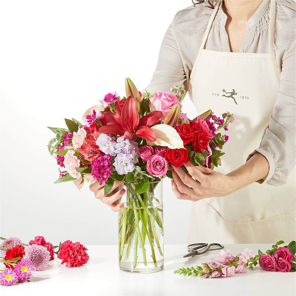 Swooning Over You - A Luxury Florist Original –  Flowers By Helen, Forsyth GA