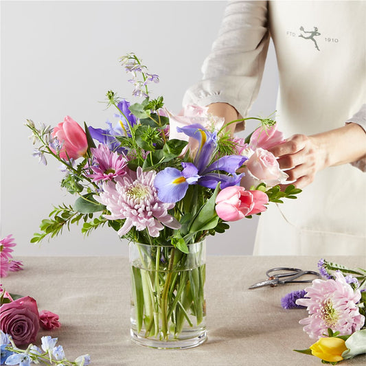 Pastel Tradition - A Florist Original –  Flowers By Helen, Forsyth GA