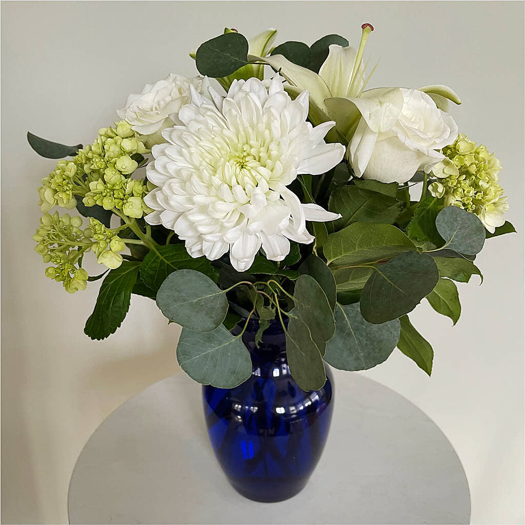 Snowy Dreams Bouquet –  Flowers By Helen, Forsyth GA