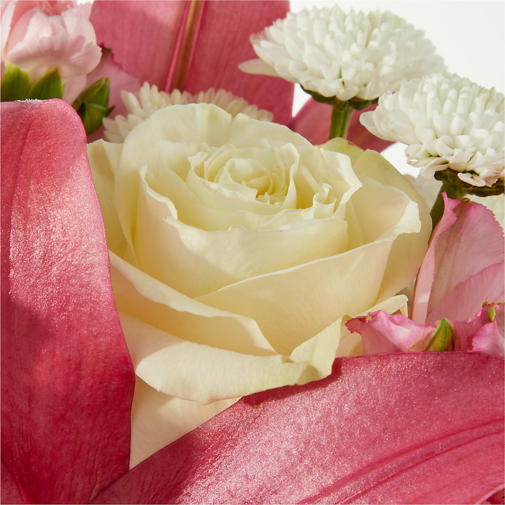 Piece of Cake Bouquet –  Flowers By Helen, Forsyth GA