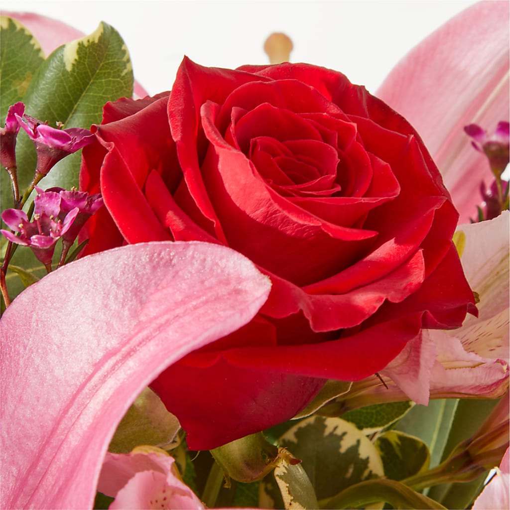 Lucky in Love Bouquet –  Flowers By Helen, Forsyth GA