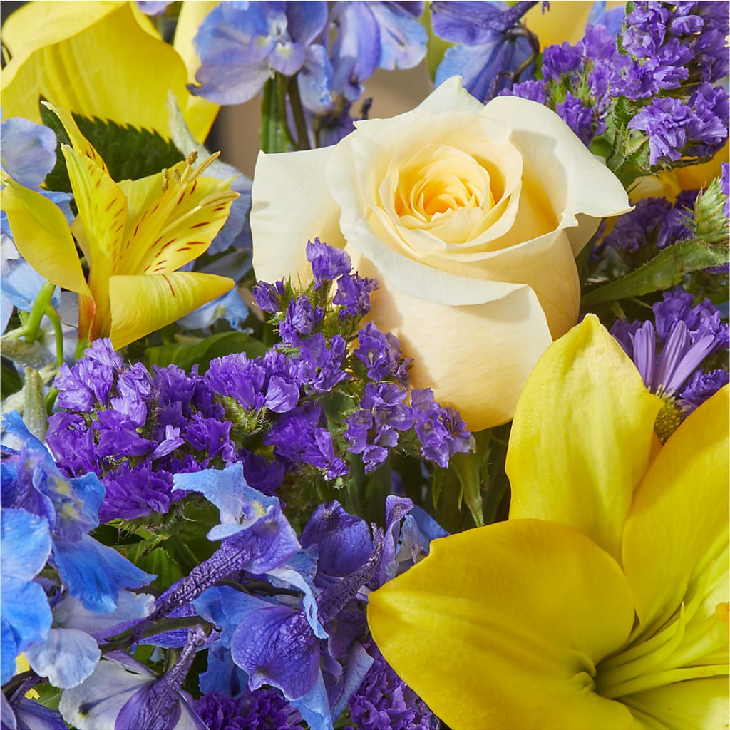 Limoncello Bouquet –  Flowers By Helen, Forsyth GA