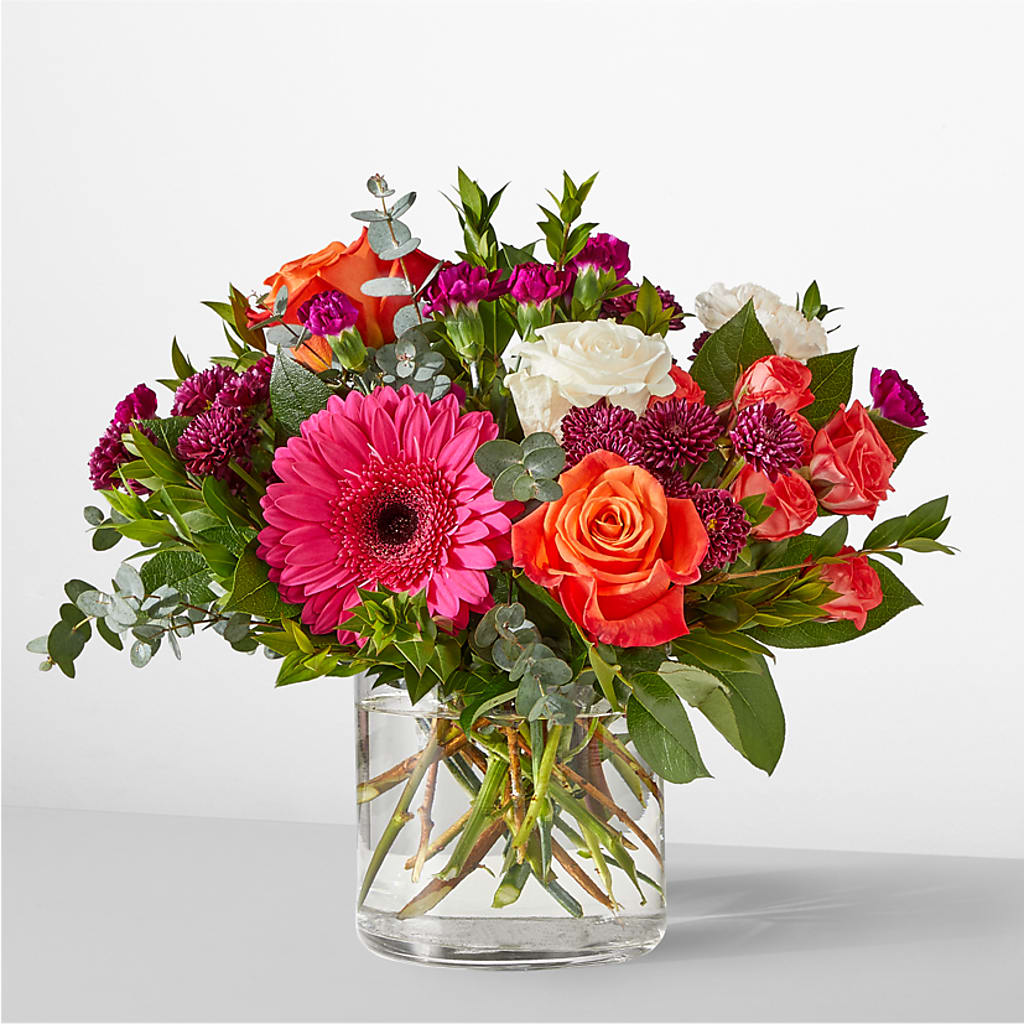 Smell the Roses Bouquet –  Flowers By Helen, Forsyth GA