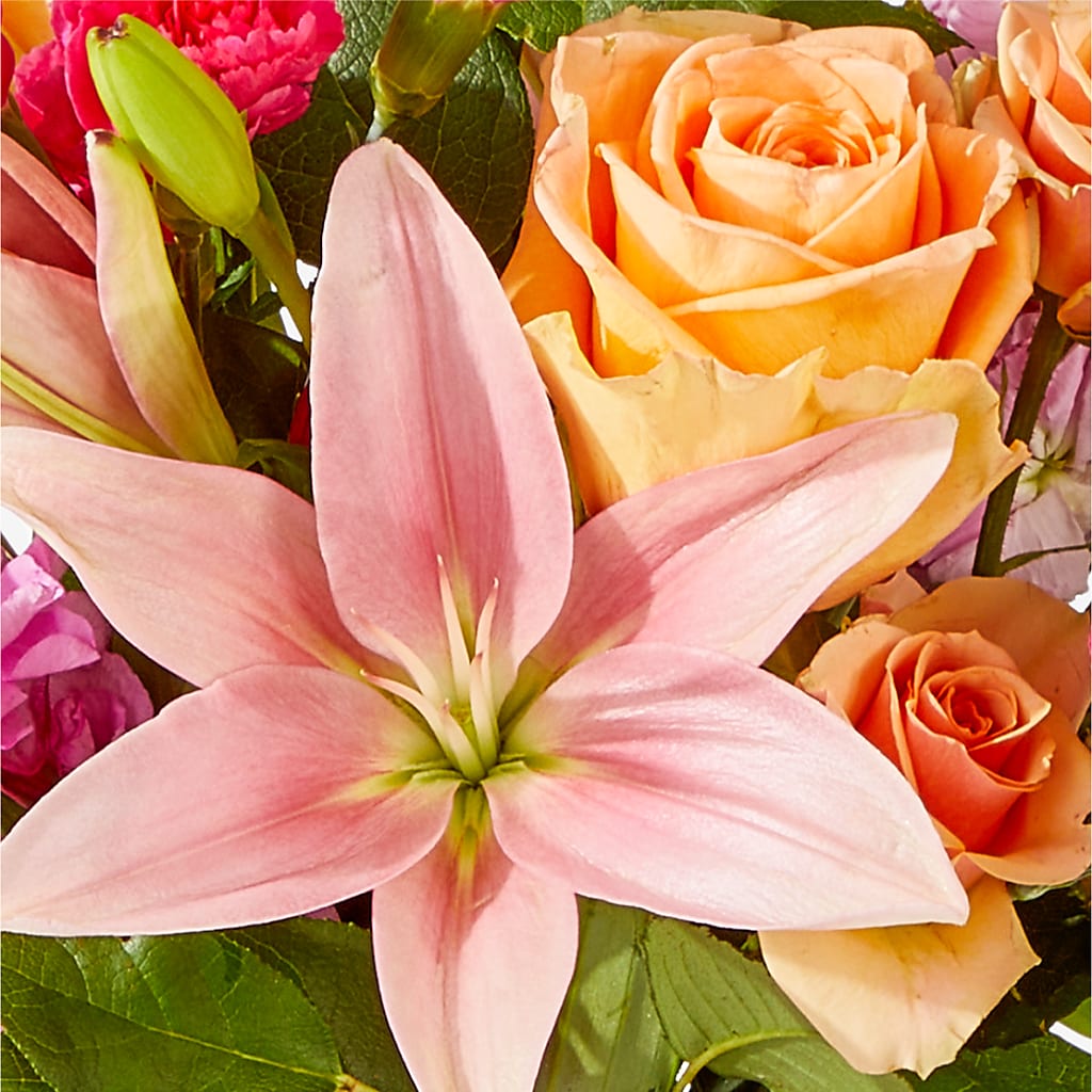 Bisous Bouquet –  Flowers By Helen, Forsyth GA