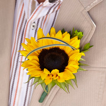 Free Spirit Boutonniere –  Flowers By Helen, Forsyth GA